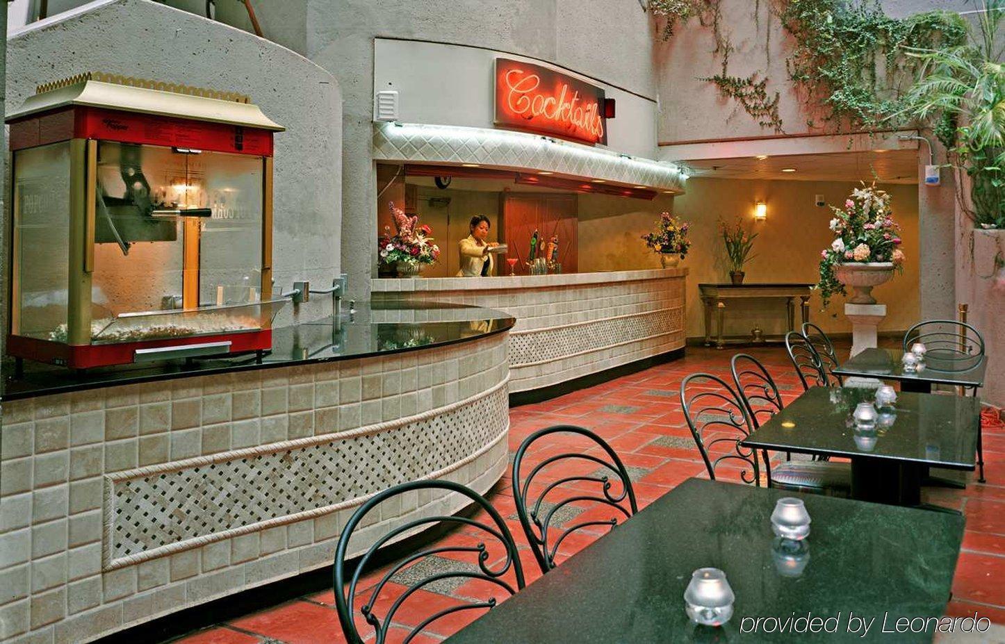 فندق إيمباسي سويتس باي هيلتون واشنطن دي. سي. جورجتاون المطعم الصورة